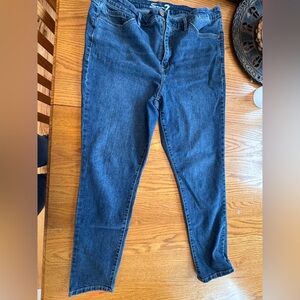 Seven7 Women's Classic Blue Skinny Jeans